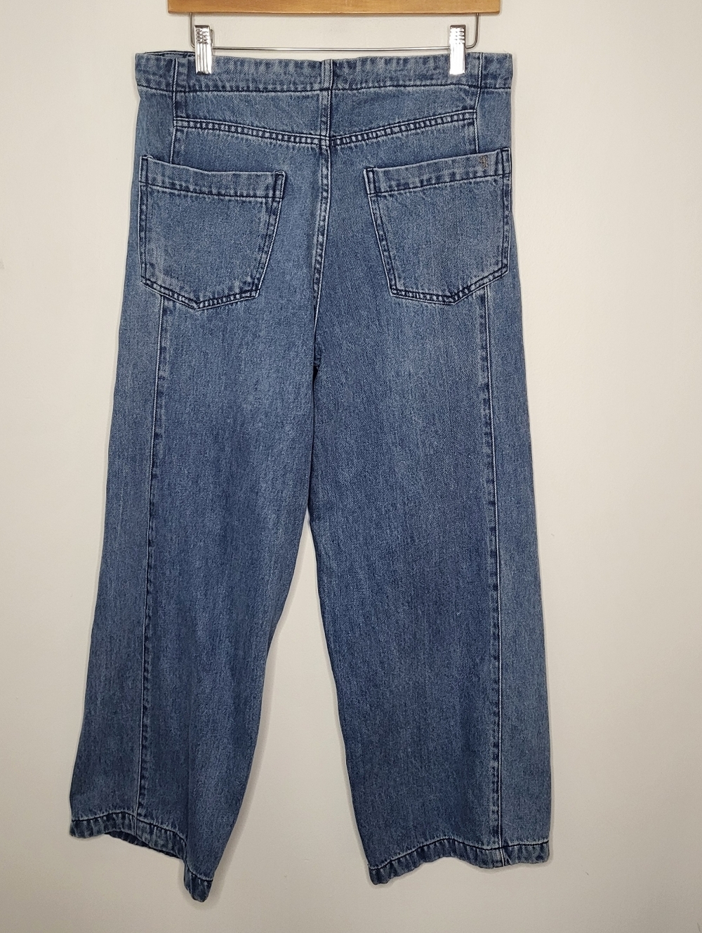 Pilcro Wide-Leg Jeans in Medium Blue - Picture 3 of 16